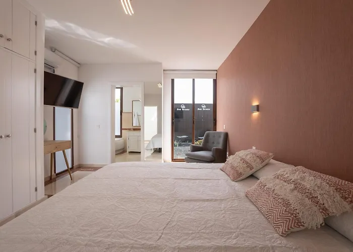 Sea Breeze Jarea By Escape Villa