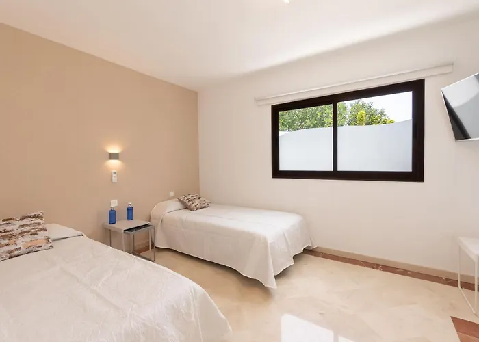 Sea Breeze Jarea By Escape Villa