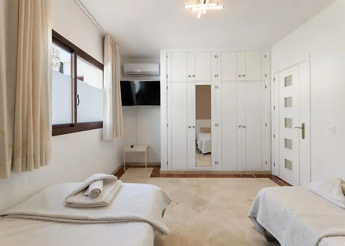 Sea Breeze Jarea By Escape Villa *