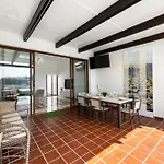 Вилла Sea Breeze Jarea By Escape